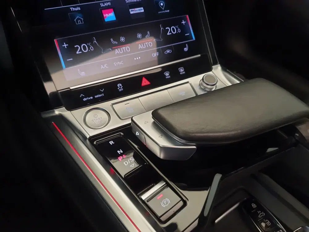Audi e-tron 55 quattro S-Line 95 kWh Trekhaak uit 2020, foto 16