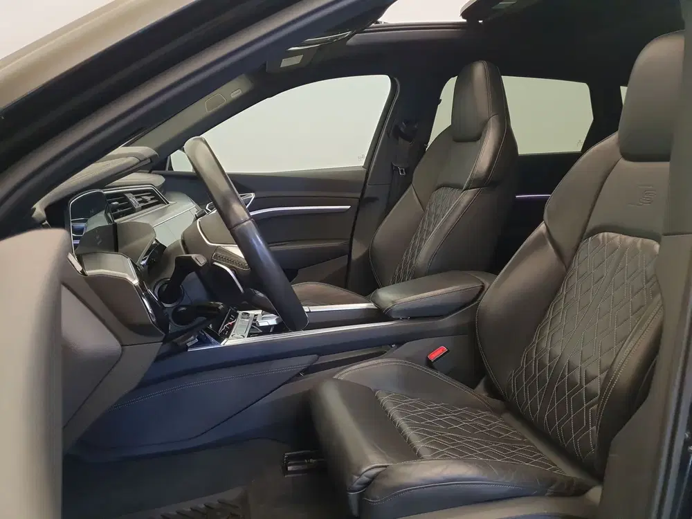 Audi e-tron 55 quattro S-Line 95 kWh Trekhaak uit 2020, foto 18