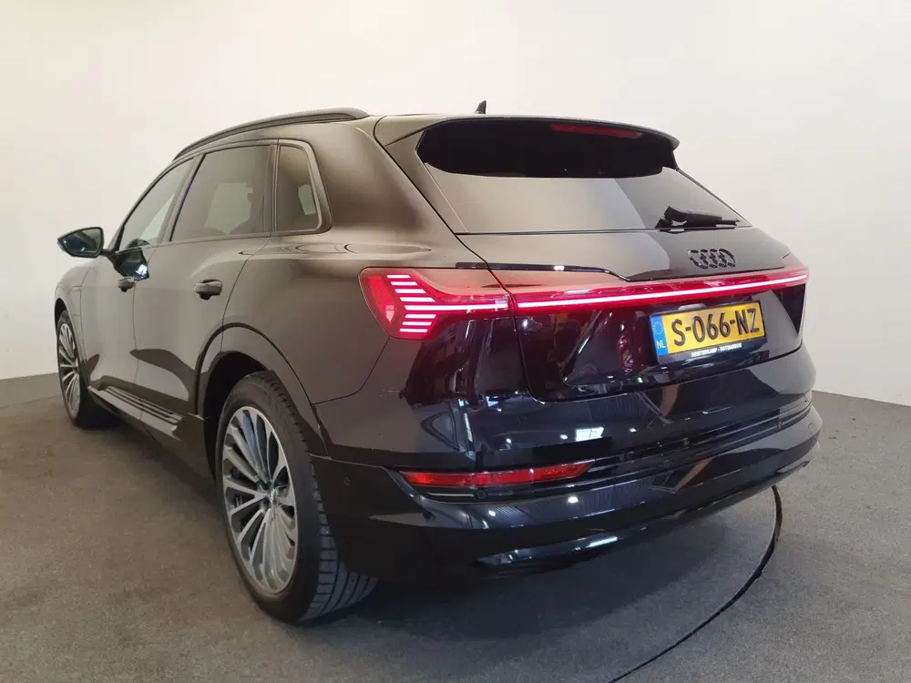 Audi e-tron 55 quattro S-Line 95 kWh Trekhaak uit 2020, foto 7