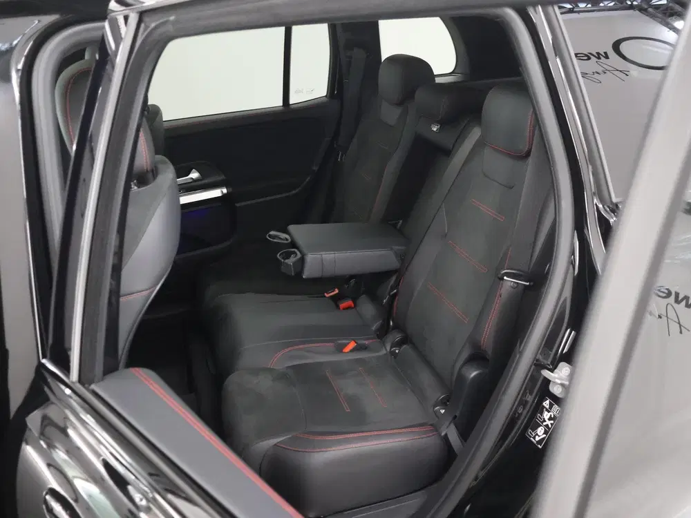 Mercedes-Benz GLB 180 AMG Line uit 2024, foto 11