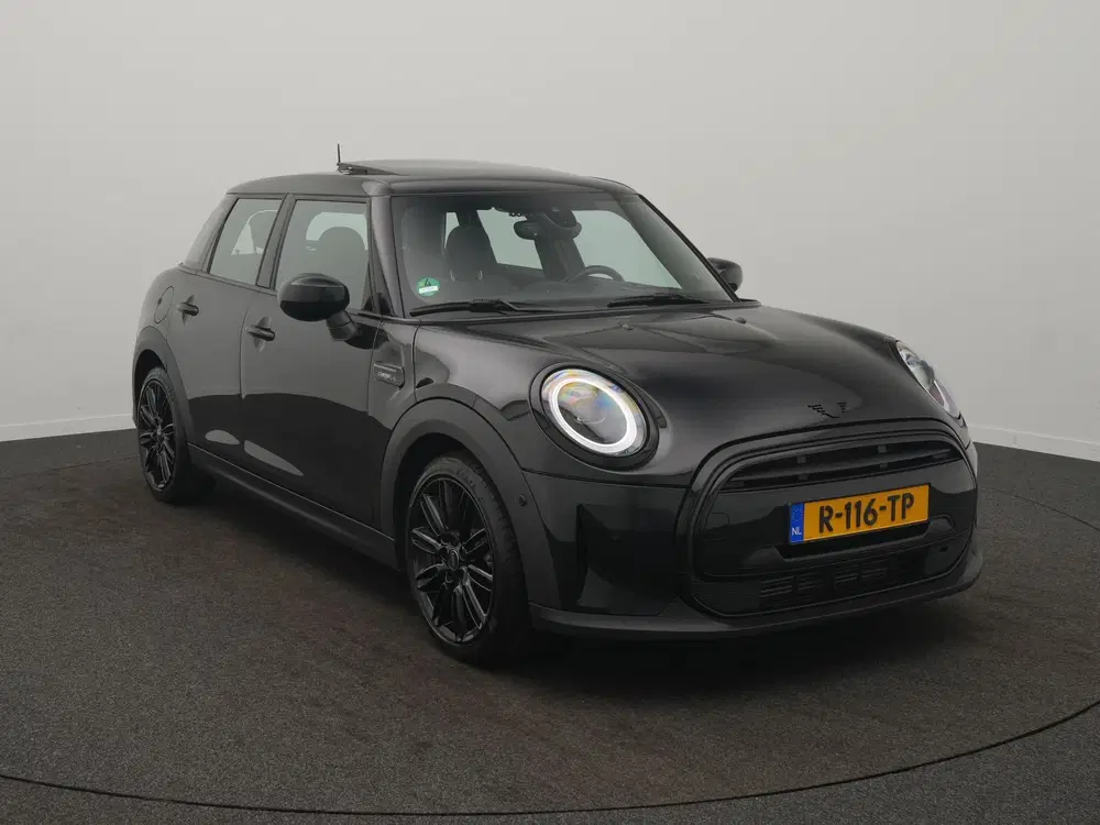 Mini Cooper 1.5 Cooper Camden Plus Edition uit 2022, foto 2