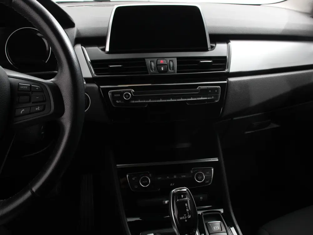BMW 2-Serie 218i Automaat Corporate Lease Execut uit 2019, foto 3