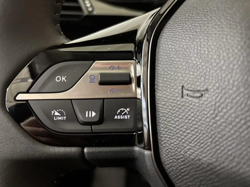Peugeot 308 1.2 Turbo Active Pack Business Navigatie uit 2025, foto 17