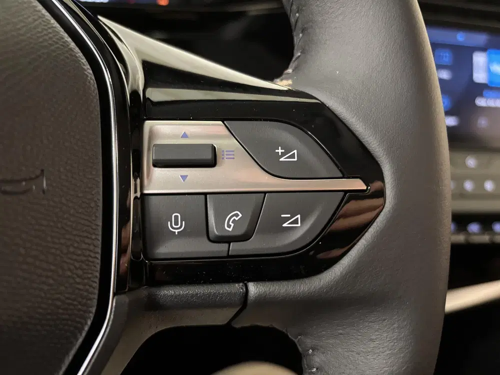Peugeot 308 1.2 Turbo Active Pack Business Navigatie uit 2025, foto 18