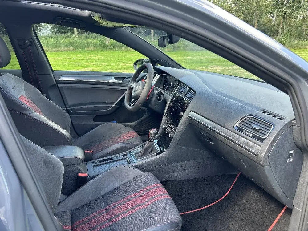 Volkswagen VOLKSWAGEN GOLF - GTI TCR - PURE GREY - 2019 - PANO uit 2019, foto 15
