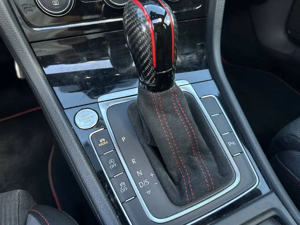 Volkswagen VOLKSWAGEN GOLF - GTI TCR - PURE GREY - 2019 - PANO uit 2019, foto 19