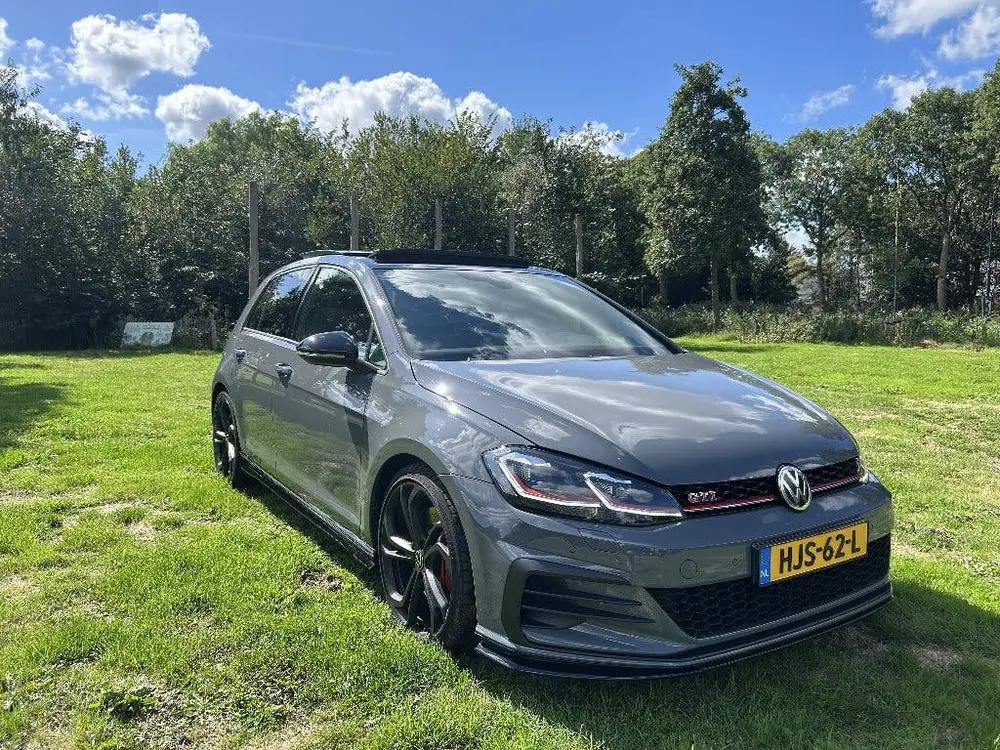 Volkswagen VOLKSWAGEN GOLF - GTI TCR - PURE GREY - 2019 - PANO uit 2019, foto 2