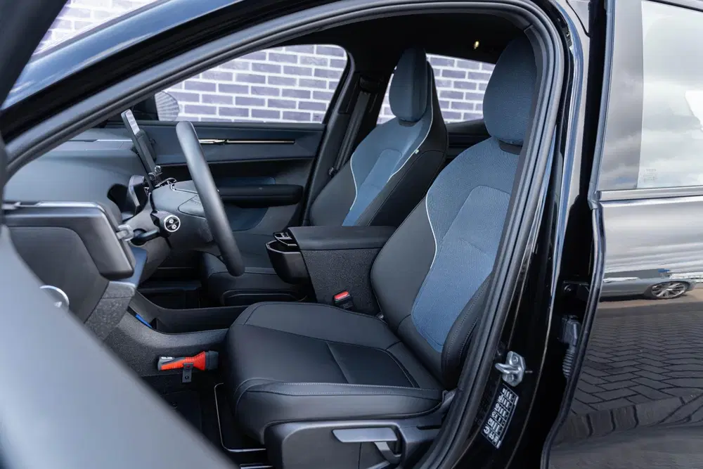 Volvo EX30 P3 Plus Europa 51 kWh uit 2026, foto 17