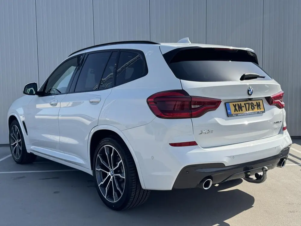 BMW X3 xDrive20i High Executive M Sport uit 2019, foto 4