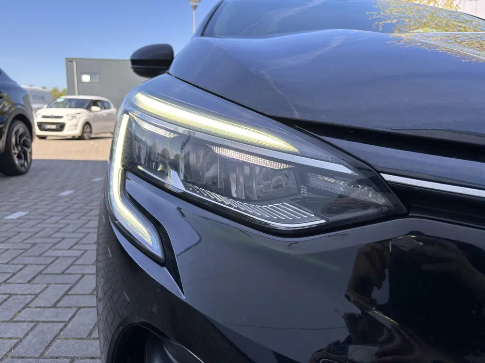 Renault Clio 1.0 TCe Intens uit 2020, foto 19