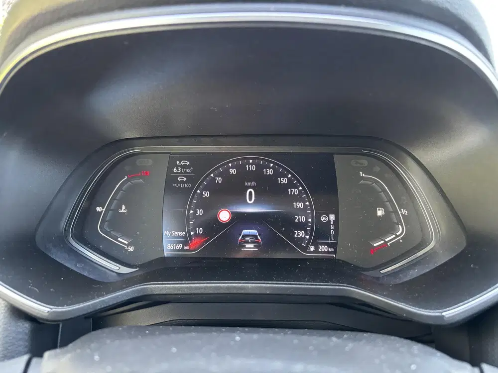 Renault Clio 1.0 TCe Intens uit 2020, foto 4