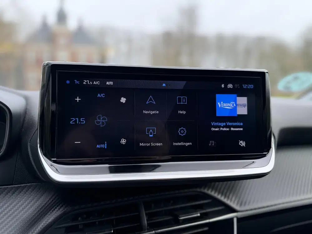 Peugeot 208 1.2 PureTech 100 Allure uit 2025, foto 12