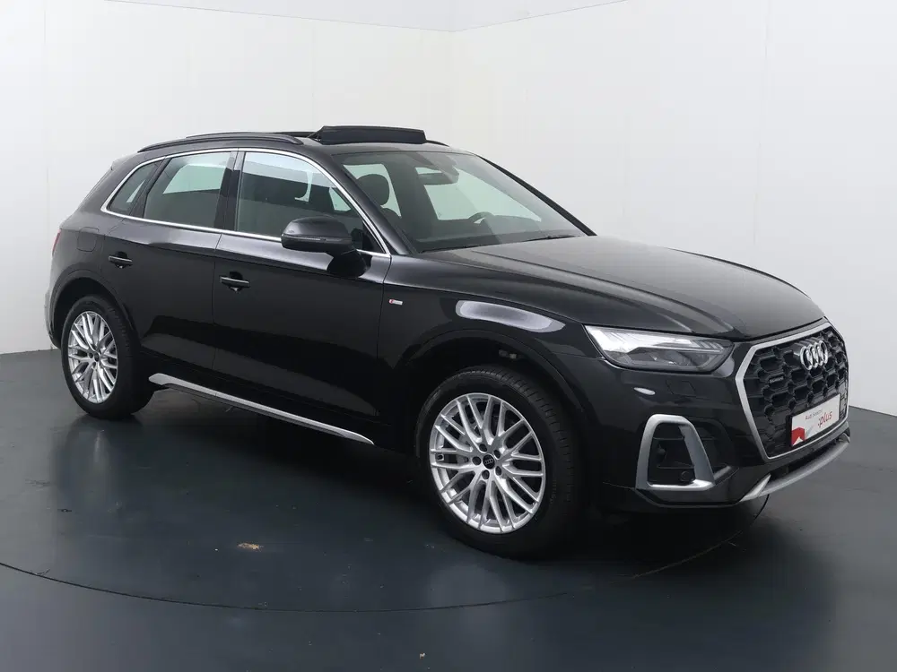 Audi Q5 55 TFSI e S edition Competition uit 2024, foto 3