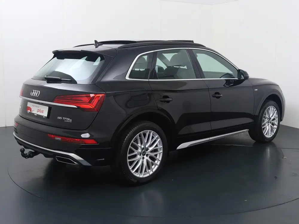 Audi Q5 55 TFSI e S edition Competition uit 2024, foto 5