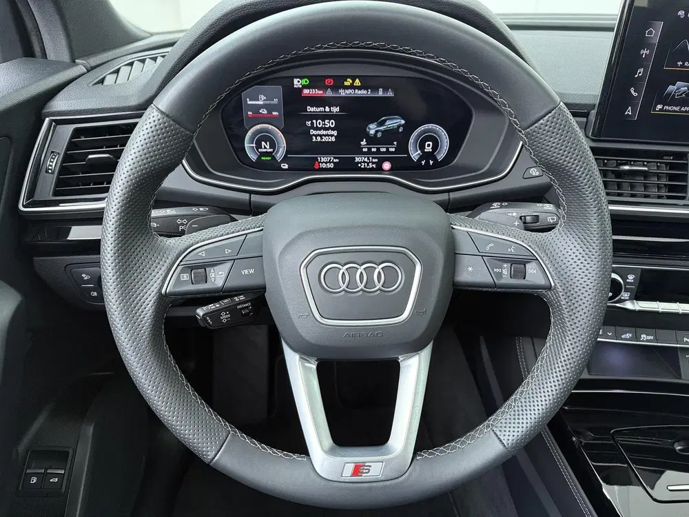 Audi Q5 55 TFSI e S edition Competition uit 2024, foto 8