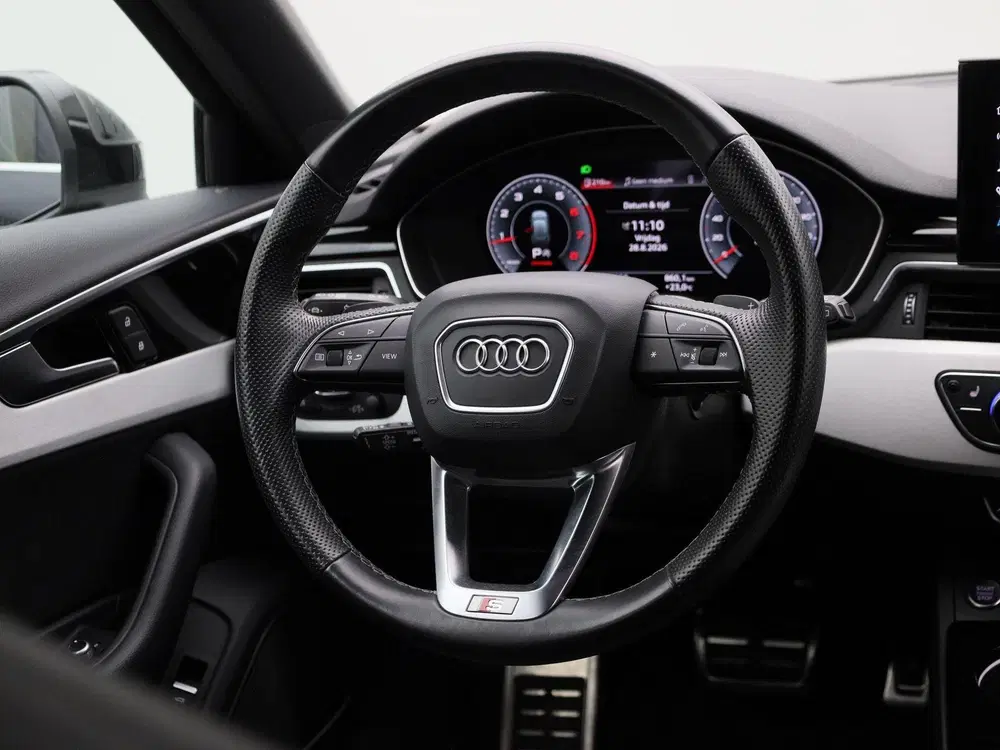 Audi A4 40 TFSI 204pk S edition uit 2022, foto 10