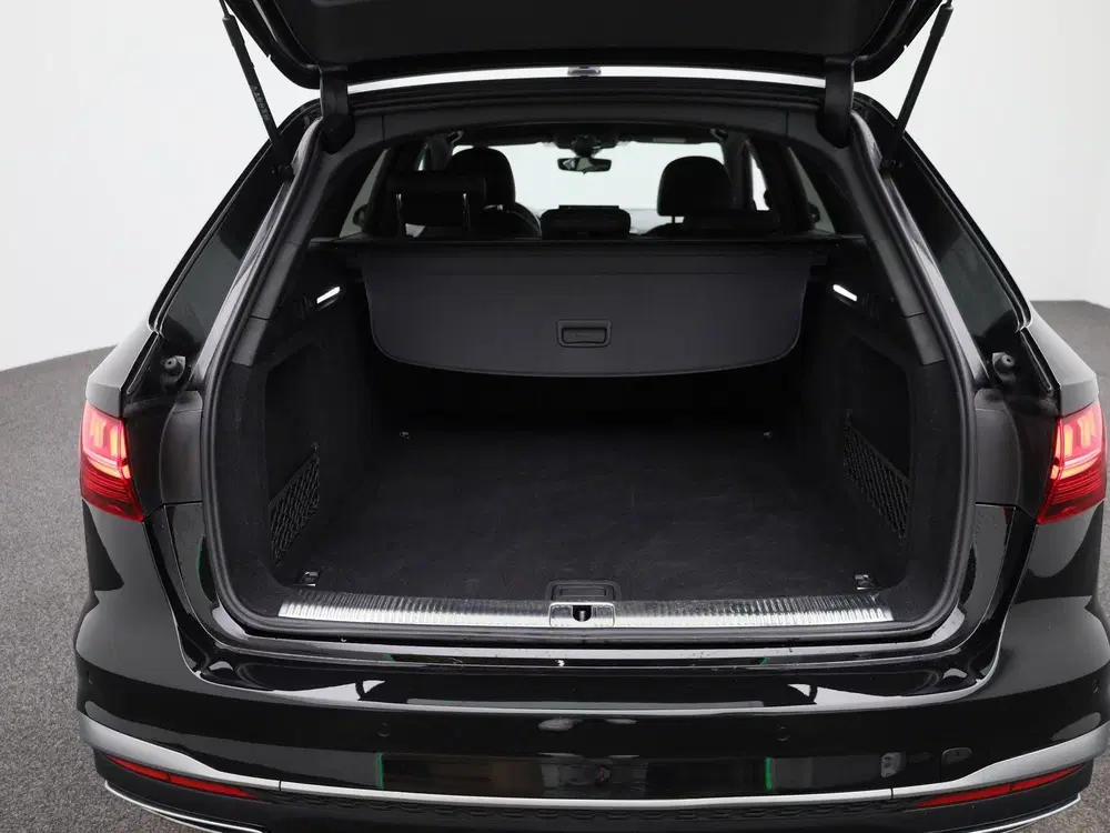 Audi A4 40 TFSI 204pk S edition uit 2022, foto 13