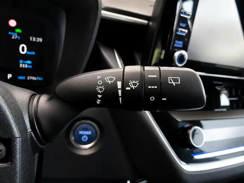 Toyota Corolla 1.8 Hybrid Business Navigatie uit 2019, foto 18