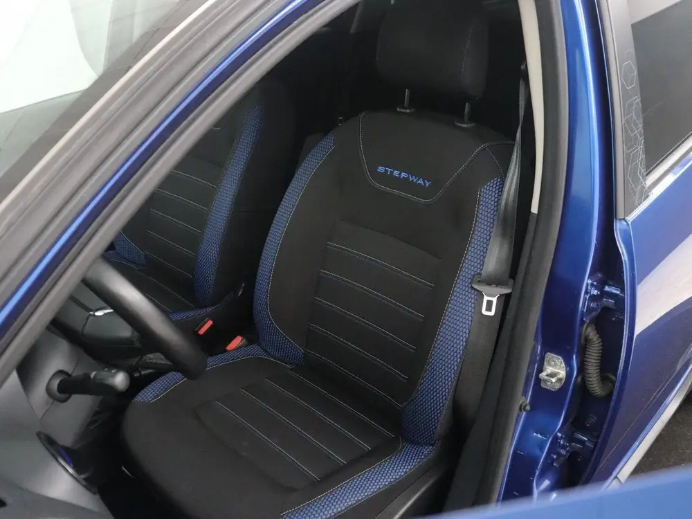 Dacia Logan MCV Logan MCV 1.0 TCe Bi-Fuel Stepway Serie Limitee 15th A uit 2020, foto 5