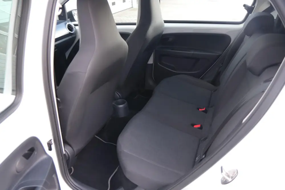 Volkswagen E-up! 82 pk | SoH 94,7 % | Climatronic | Parkeers uit 2020, foto 18