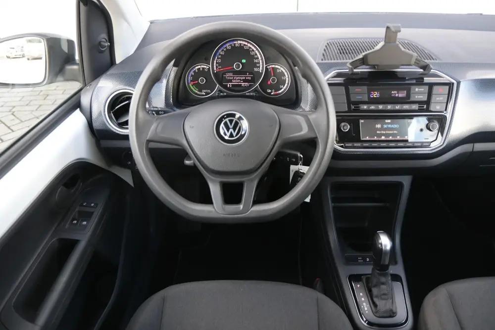 Volkswagen E-up! 82 pk | SoH 94,7 % | Climatronic | Parkeers uit 2020, foto 20