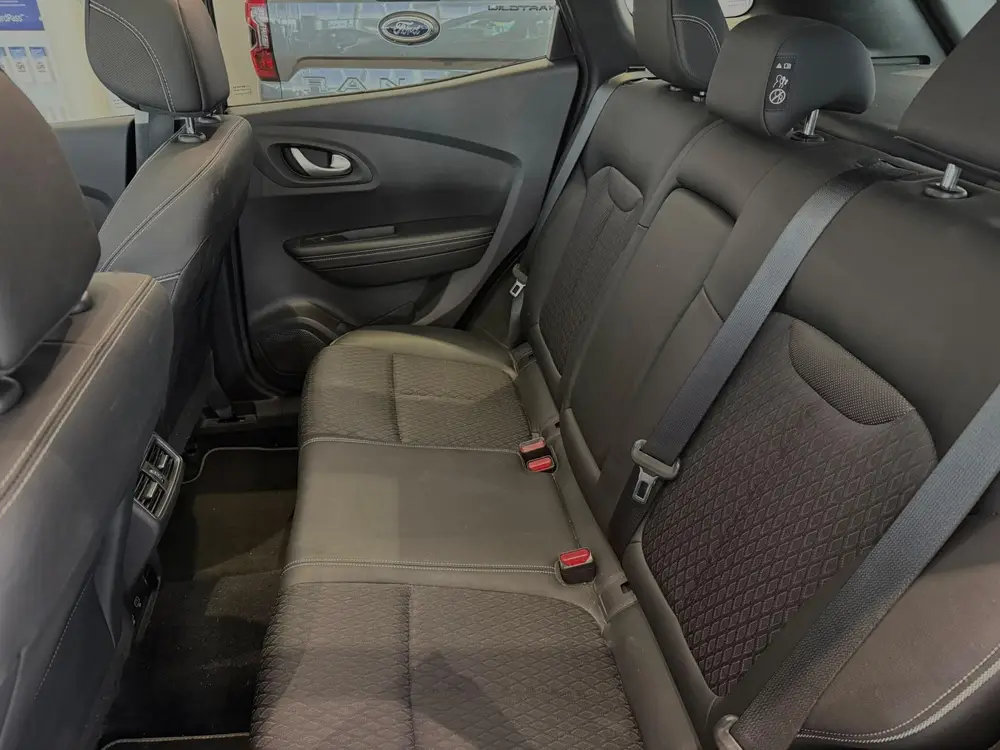 Renault Kadjar 1.3 TCe Black Edition PANORAMA DAK | STOEL VE uit 2019, foto 17
