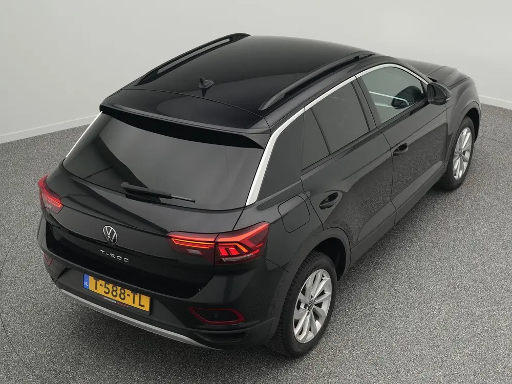 Volkswagen T-Roc Life 1.0 TSI 110pk | Climate Control | Acht uit 2023, foto 14