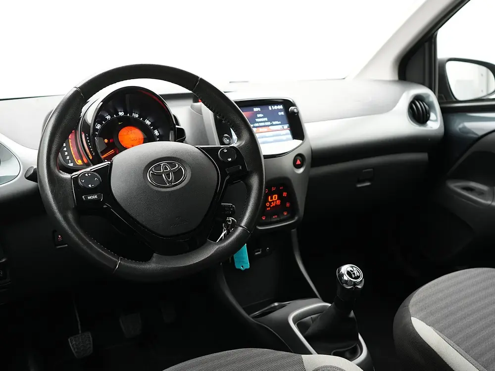 Toyota Aygo 1.0 VVT-i x-cite | Climate Control | Dealer Onde uit 2019, foto 19