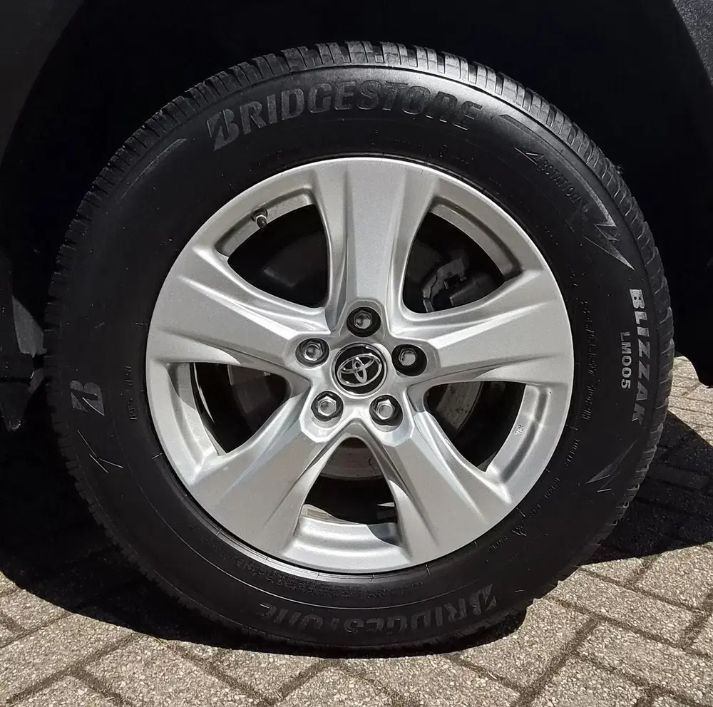Toyota RAV 4 2.5 Hybrid Style uit 2021, foto 14