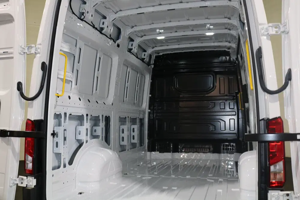 Volkswagen Crafter 2.0 TDI 177pk L3 H3 Automaat Airco Naviga uit 2023, foto 18