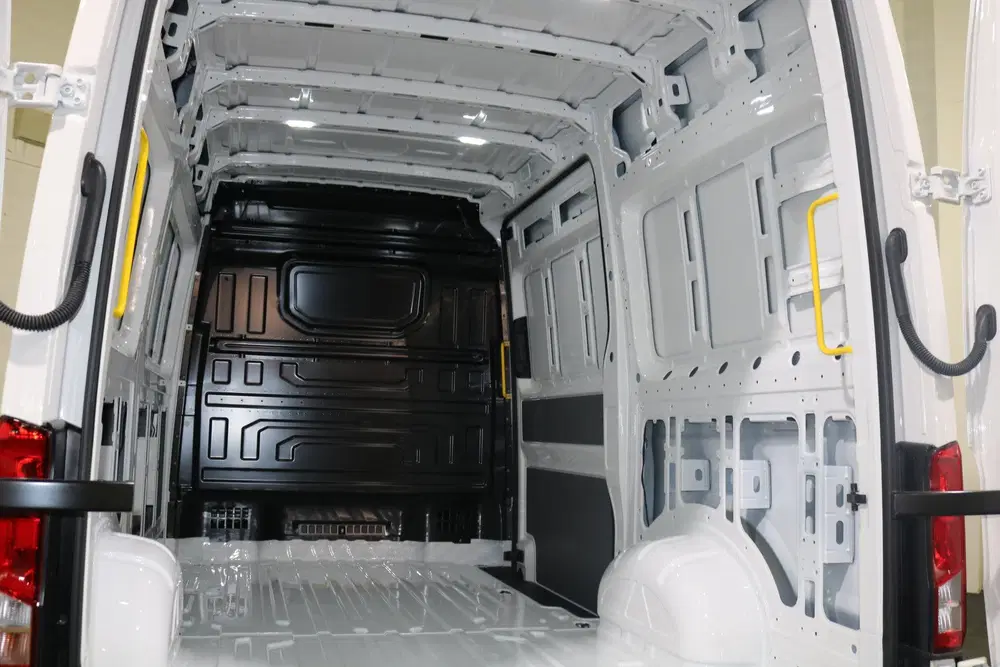 Volkswagen Crafter 2.0 TDI 177pk L3 H3 Automaat Airco Naviga uit 2023, foto 20