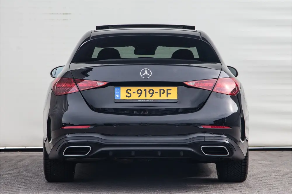 Mercedes-Benz C-Klasse 200 AMG Nightpack uit 2022, foto 5