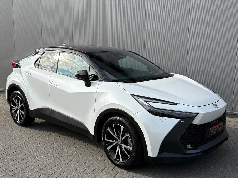 Toyota C-Hr 1.8 Hybrid 140PK First Edition Bi-Tone uit 2025, foto 2
