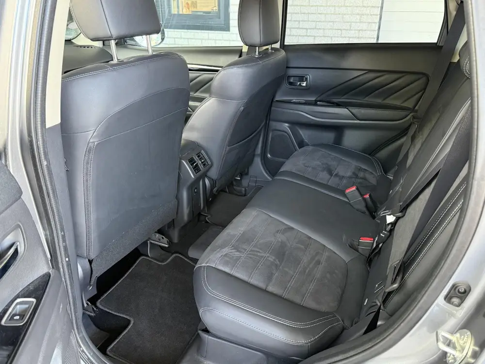 Mitsubishi Outlander 2.4 PHEV Intense | Volledig onderh. | C uit 2019, foto 9