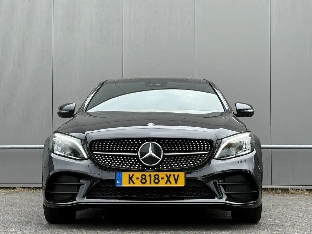Mercedes-Benz C-Klasse 300 e AMG uit 2021, foto 2
