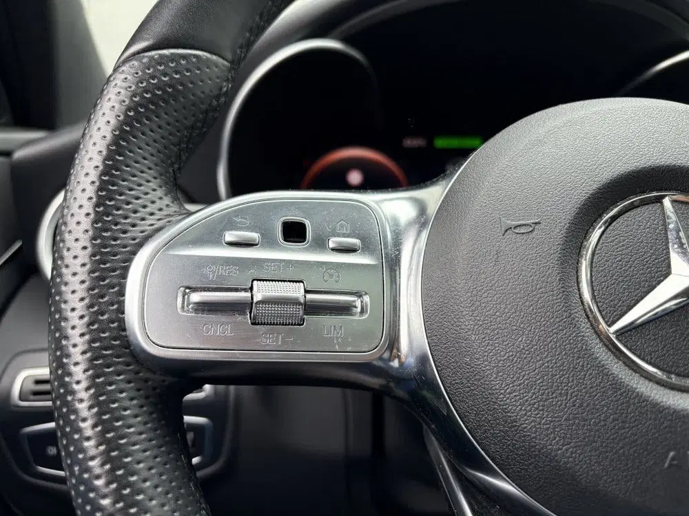 Mercedes-Benz C-Klasse 300 e AMG uit 2021, foto 20