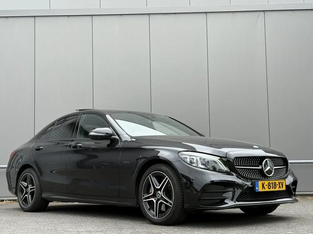 Mercedes-Benz C-Klasse 300 e AMG uit 2021, foto 3