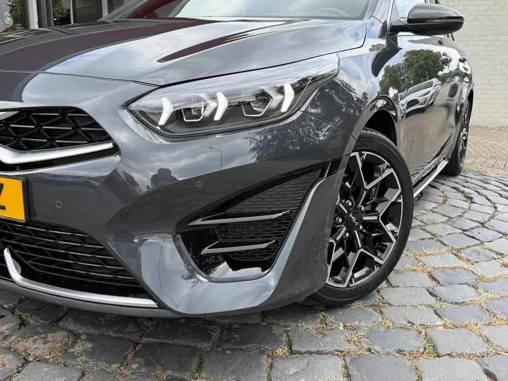 Kia ProCeed 1.5 T-GDi GT-PlusLine uit 2024, foto 18