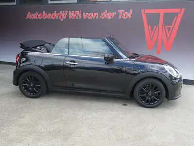 Mini Cabrio 1.5 COOPER uit 2022