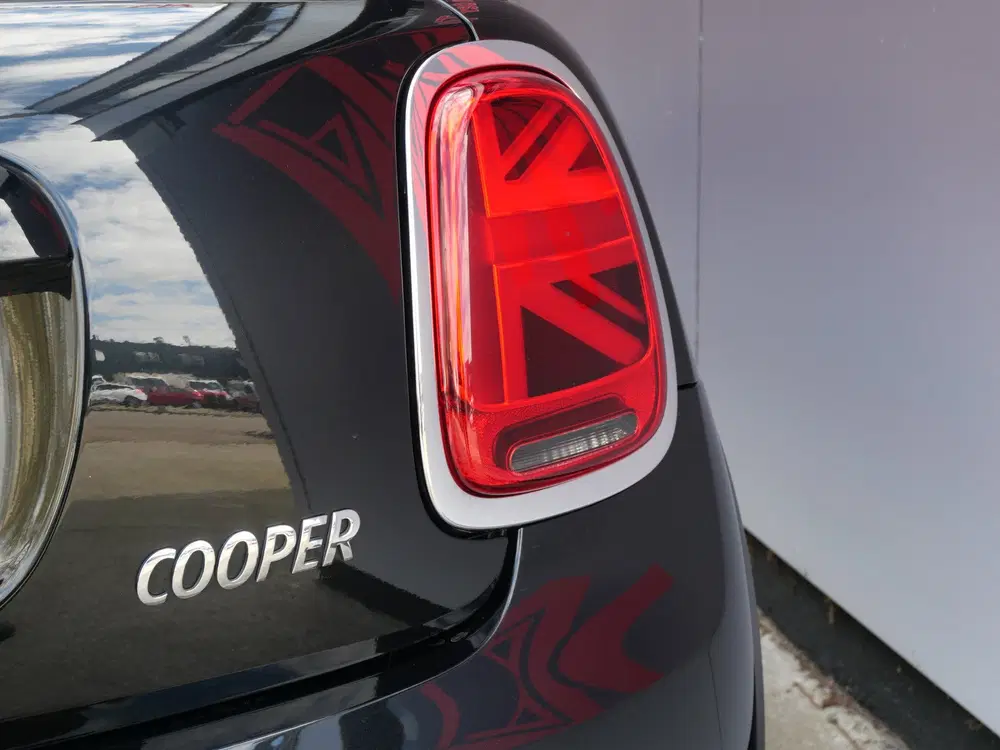 Mini Cabrio 1.5 COOPER uit 2022, foto 12