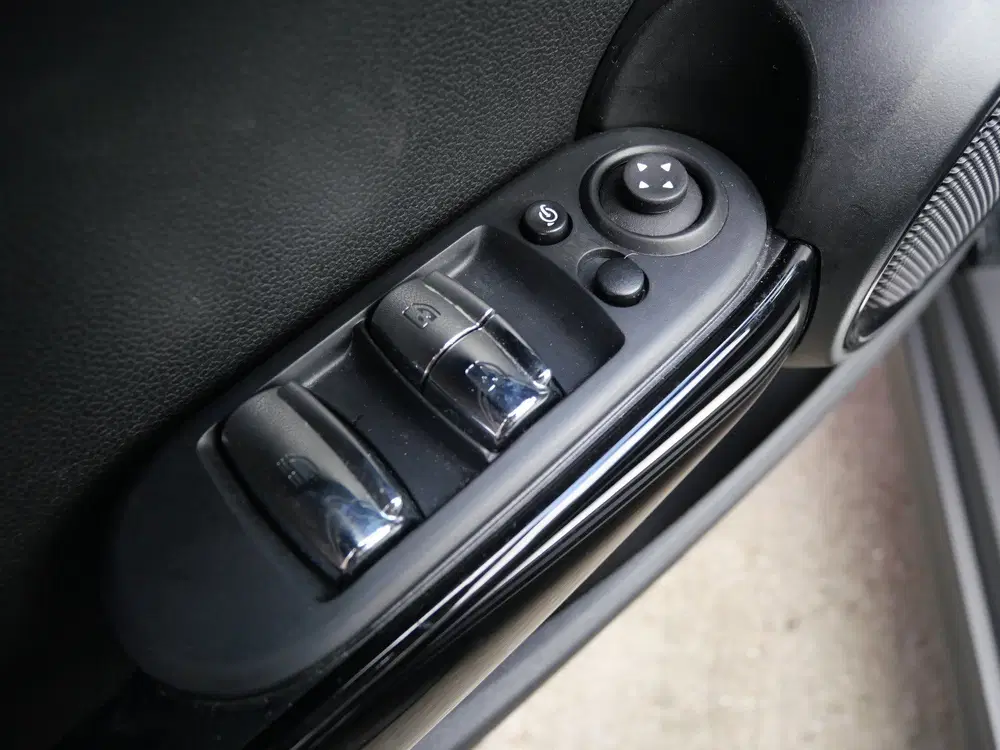 Mini Cabrio 1.5 COOPER uit 2022, foto 15