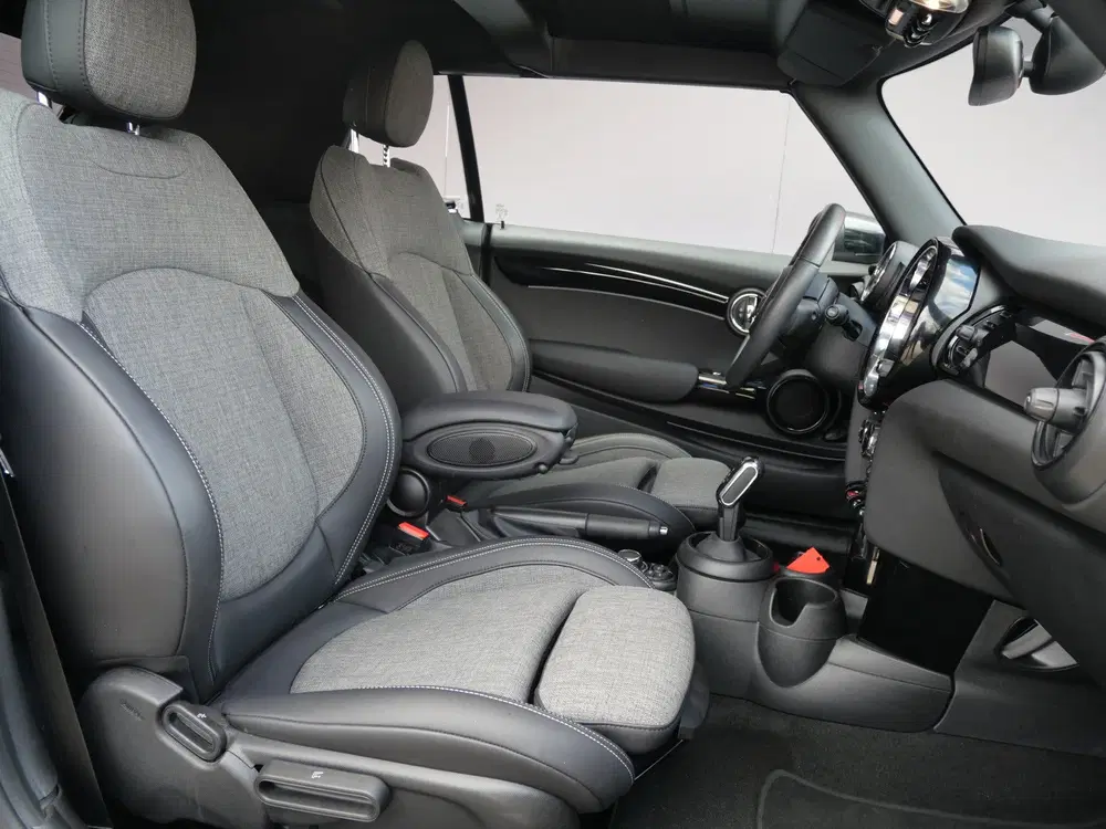 Mini Cabrio 1.5 COOPER uit 2022, foto 7