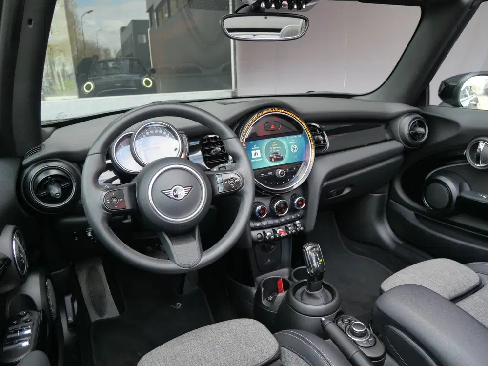 Mini Cabrio 1.5 COOPER uit 2022, foto 8