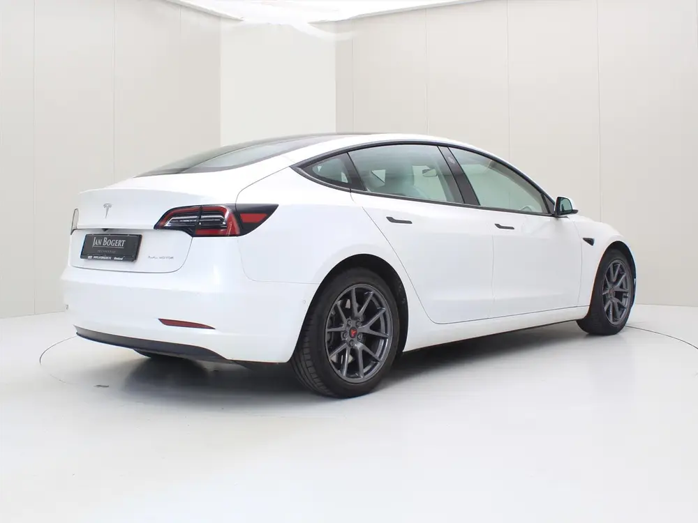 Tesla Model 3 Long-Range AWD 351pk 75 kWh UPGRADE [ WIT uit 2021, foto 2
