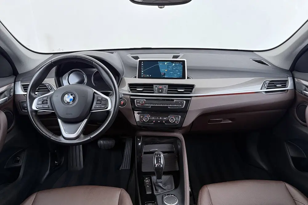 BMW X1 SDrive20i Orange Edition III | Org NL | Leer | Camera uit 2019, foto 7