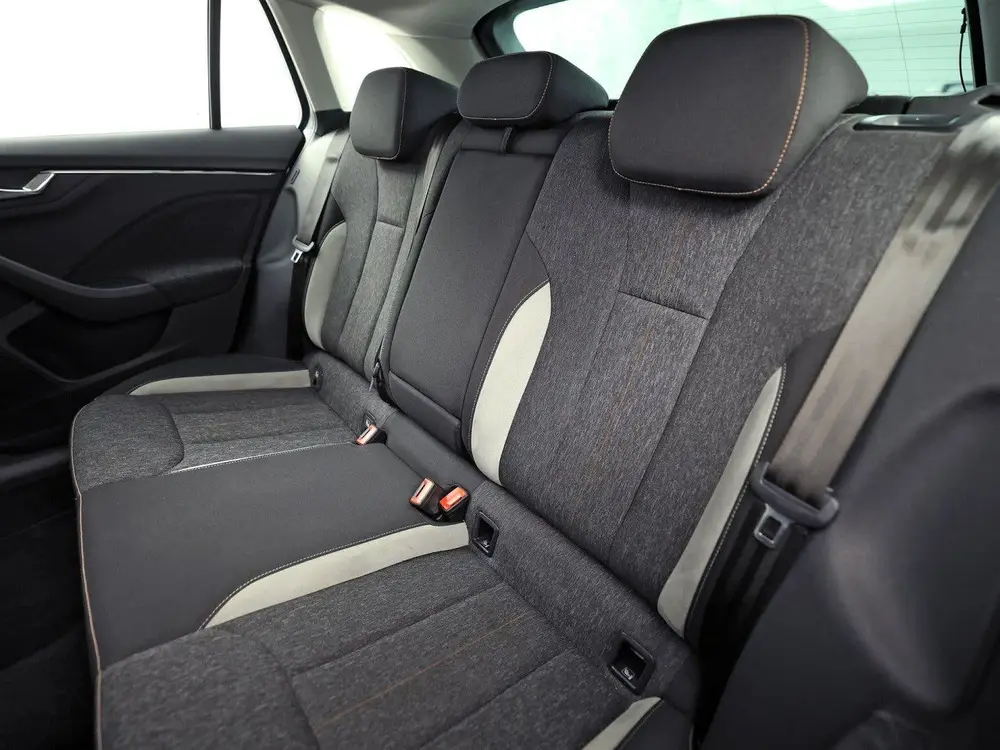 Skoda Scala 1.0 TSI Sport Automaat (VIRTUAL COCKPIT, APPLE C uit 2019, foto 16