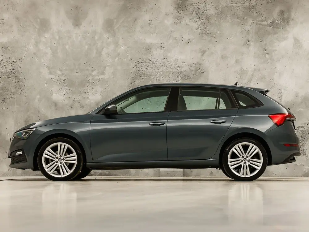 Skoda Scala 1.0 TSI Sport Automaat (VIRTUAL COCKPIT, APPLE C uit 2019, foto 2