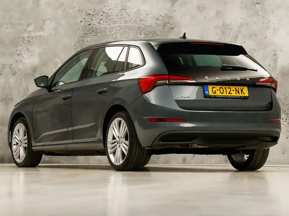 Skoda Scala 1.0 TSI Sport Automaat (VIRTUAL COCKPIT, APPLE C uit 2019, foto 3