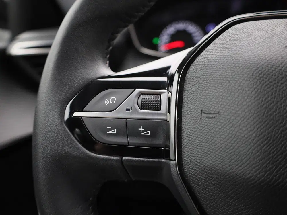 Peugeot 208 1.2 PureTech Active uit 2022, foto 18