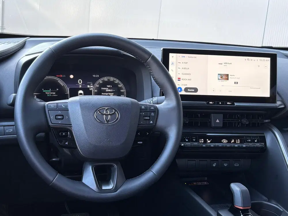 Toyota C-Hr 1.8 Hybrid 140PK First Edition Bi-Tone uit 2025, foto 13
